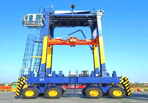 广西北海集装箱跨运车的行走机构有什么特点