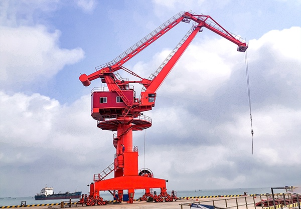 安徽铜陵厂家海边盐雾环境怎么选配四连杆门座吊